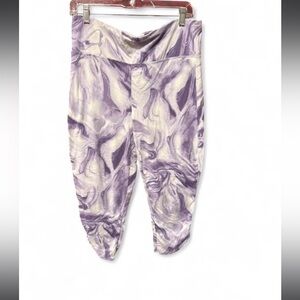 Cuddl Duds Purple and White Cozy Fabric